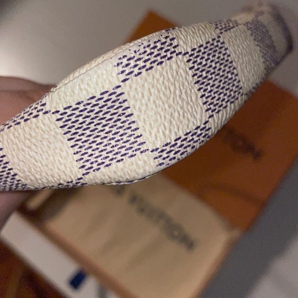 Louis Vuitton Damier Azur Mini Pochette - Picture 5 of 10